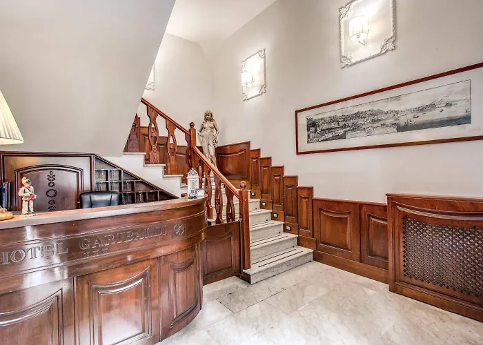 Garibaldi Suite Napoli