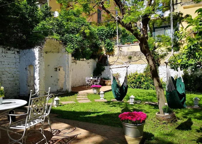Bed and Breakfast The Foria House By House In Napoli